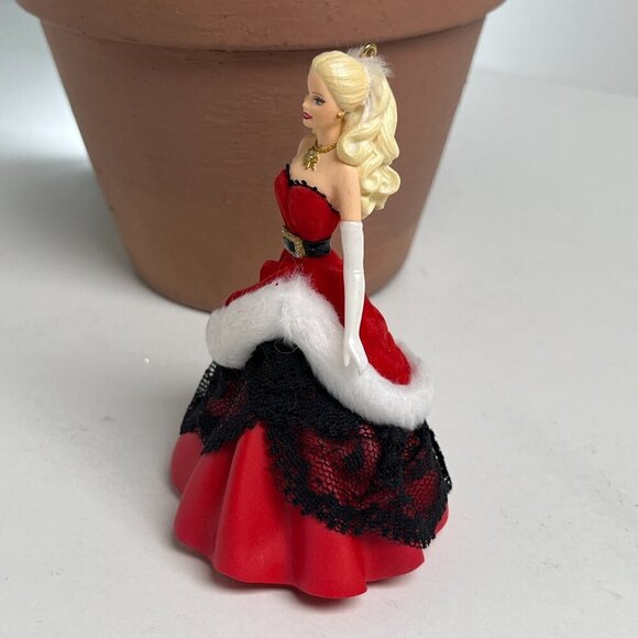 Hallmark Keepsake Special Edition Barbie Collectible Ornament 2007 - Picture 5 of 6
